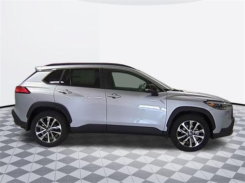 2025 Toyota Corolla Cross XLE
