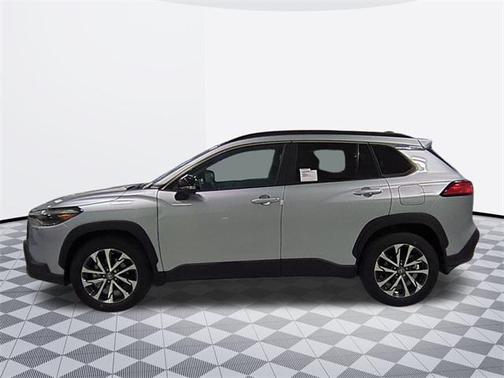 2025 Toyota Corolla Cross XLE