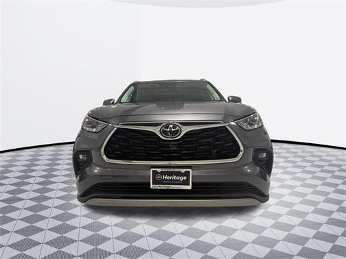 2024 Toyota Highlander Platinum