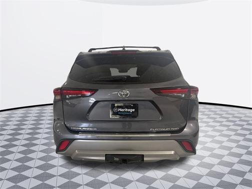 2024 Toyota Highlander Platinum