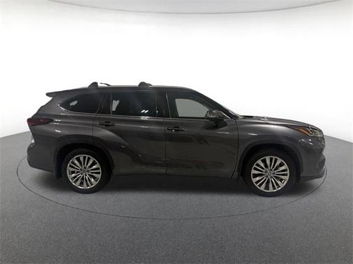 2024 Toyota Highlander Platinum