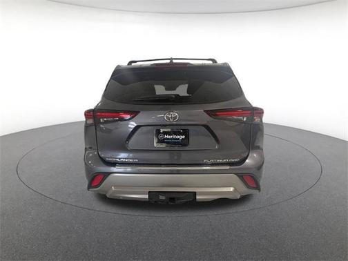 2024 Toyota Highlander Platinum