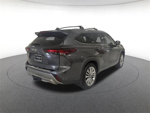 2024 Toyota Highlander Platinum