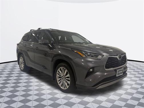 2024 Toyota Highlander Platinum