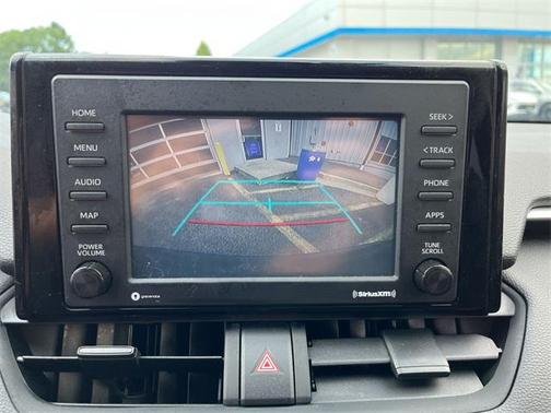 2020 Toyota RAV4 Hybrid SE