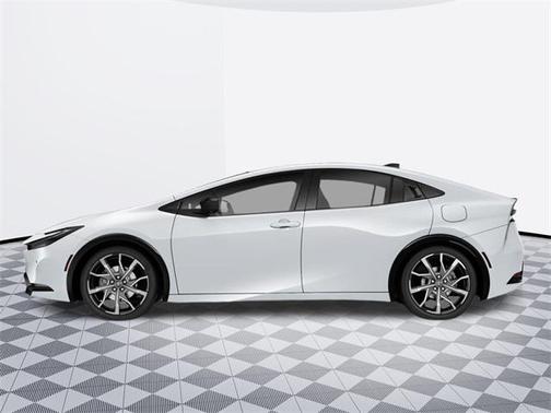 2025 Toyota Prius L