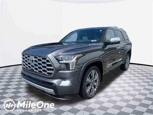 2025 Toyota Sequoia Base