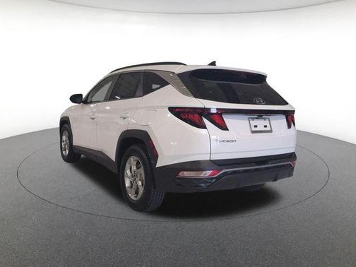White Pearl 2024 Hyundai TUCSON SEL