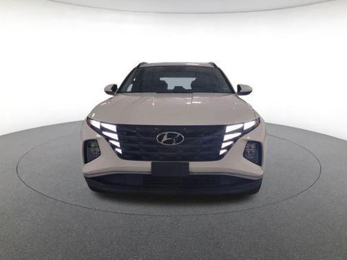 White Pearl 2024 Hyundai TUCSON SEL