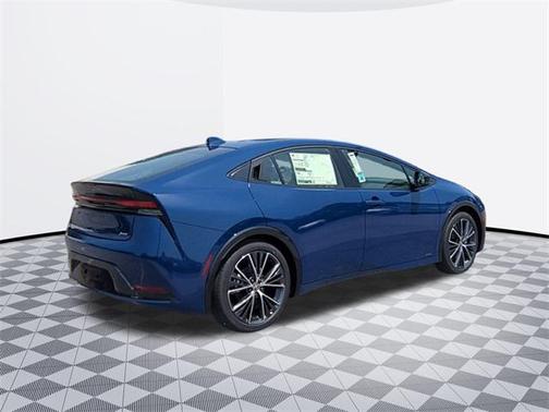 2025 Toyota Prius XLE