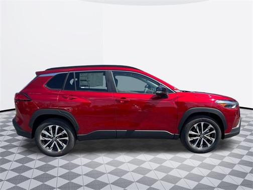 2025 Toyota Corolla Cross XLE