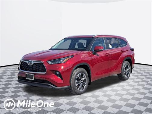 2025 Toyota Highlander XLE