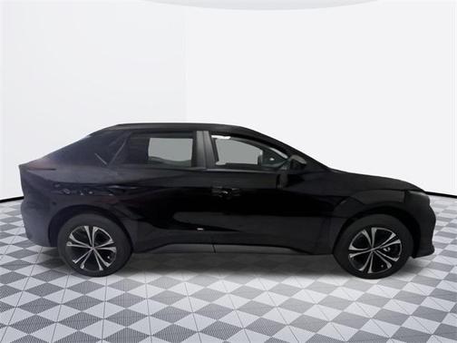 2025 Toyota bZ4X XLE