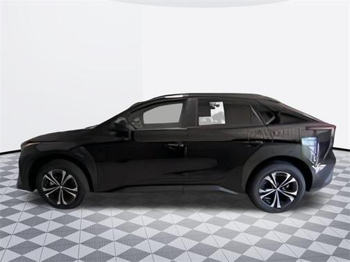 2025 Toyota bZ4X XLE