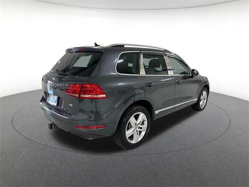 2012 Volkswagen Touareg VR6 Lux