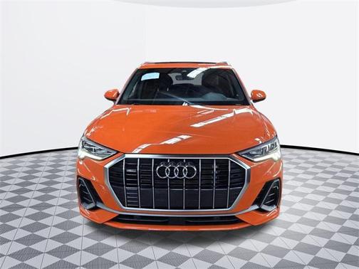 2024 Audi Q3 Premium 45 TFSI S line quattro Tiptronic
