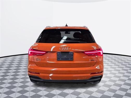 2024 Audi Q3 Premium 45 TFSI S line quattro Tiptronic