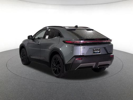 Overcast 2026 Toyota C-HR SE