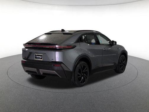 Overcast 2026 Toyota C-HR SE