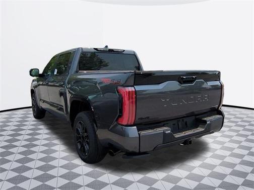 2025 Toyota Tundra Hybrid Platinum
