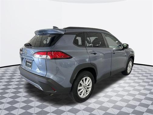 2022 Toyota Corolla Cross LE