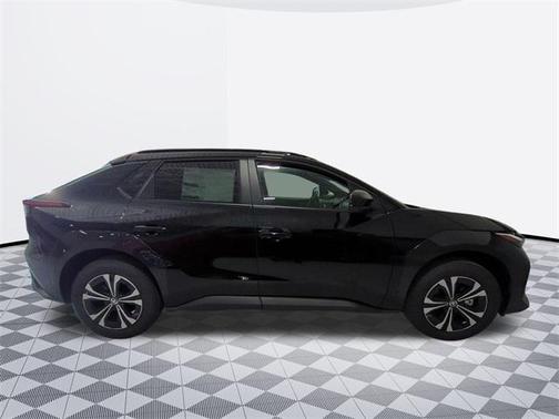 2025 Toyota bZ4X XLE
