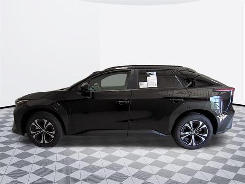 2025 Toyota bZ4X XLE