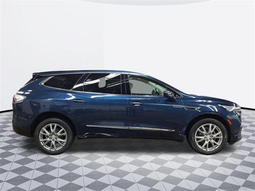 2022 Buick Enclave AWD Essence