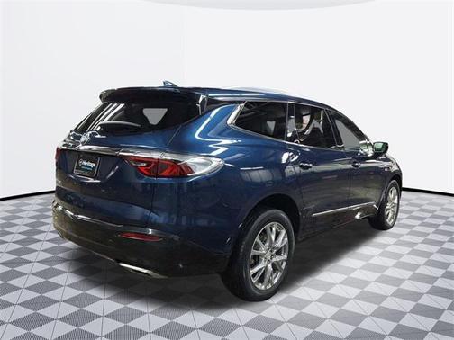 2022 Buick Enclave AWD Essence