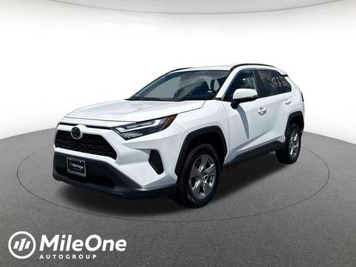 Ice 2024 Toyota RAV4 XLE