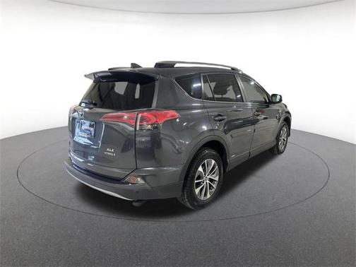 2017 Toyota RAV4 Hybrid XLE