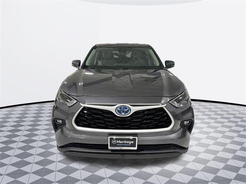 2024 Toyota Highlander Hybrid LE