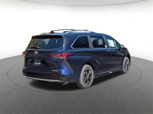 2025 Toyota Sienna Platinum 7 Passenger