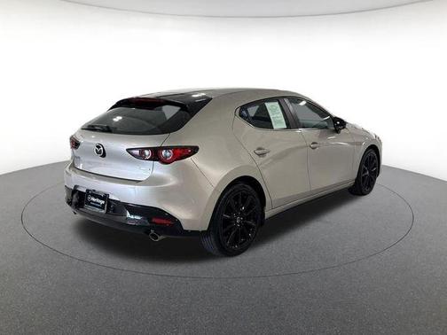 Quartz Metallic 2024 Mazda Mazda3 2.5 S Select Sport