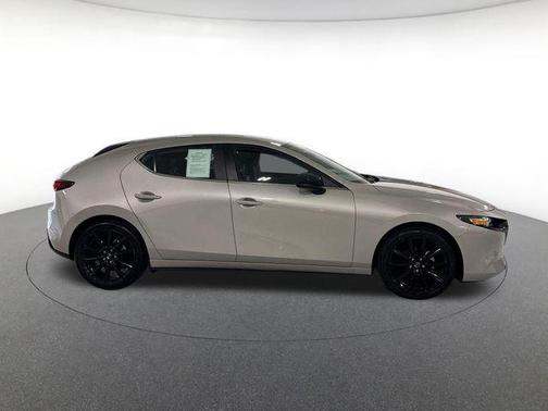 Quartz Metallic 2024 Mazda Mazda3 2.5 S Select Sport