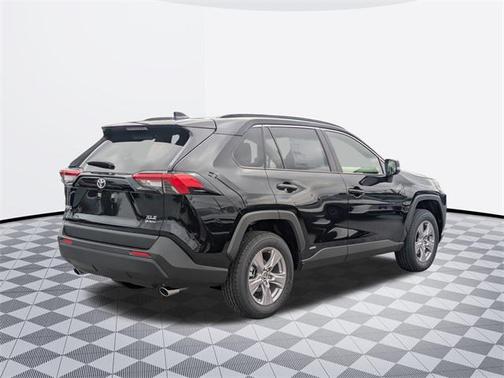 2025 Toyota RAV4 Hybrid XLE