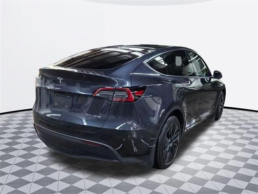 2024 Tesla Model Y Long Range Dual Motor All-Wheel Drive
