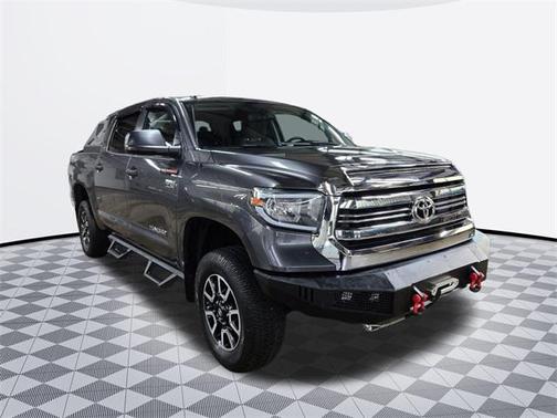 2017 Toyota Tundra SR5