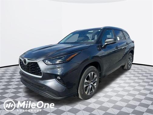 2025 Toyota Highlander XLE