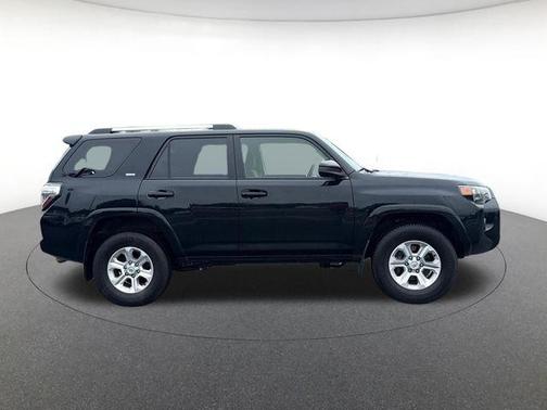 Midnight Black Metallic 2024 Toyota 4Runner SR5