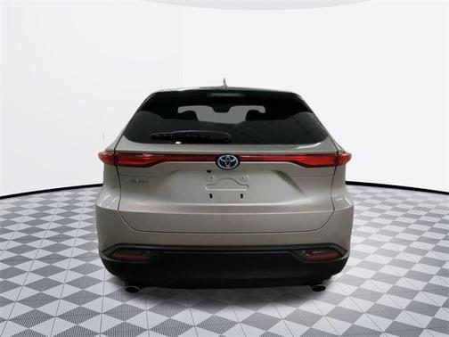2024 Toyota Venza LE