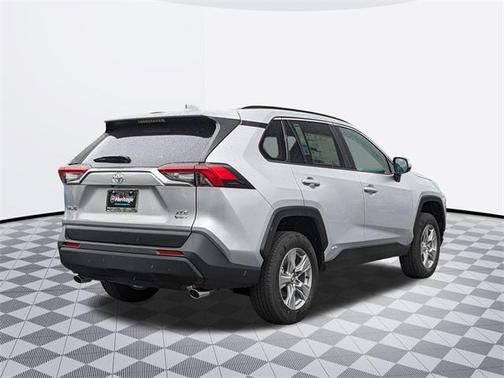 2025 Toyota RAV4 Hybrid XLE