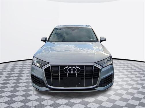 2024 Audi Q7 45 Premium Plus