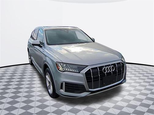 2024 Audi Q7 45 Premium Plus