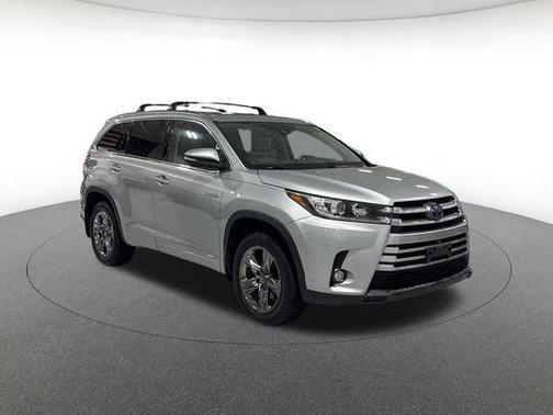 Celestial Silver Metallic 2017 Toyota Highlander Hybrid Platinum