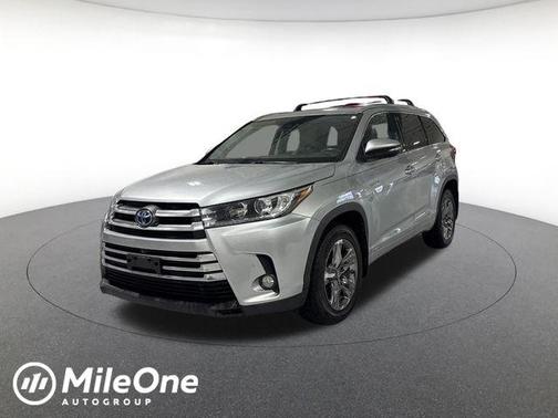 Celestial Silver Metallic 2017 Toyota Highlander Hybrid Platinum