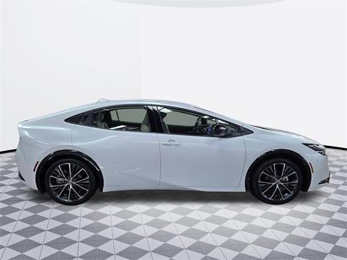 2024 Toyota Prius XLE