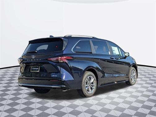 2025 Toyota Sienna Limited 7-Passenger