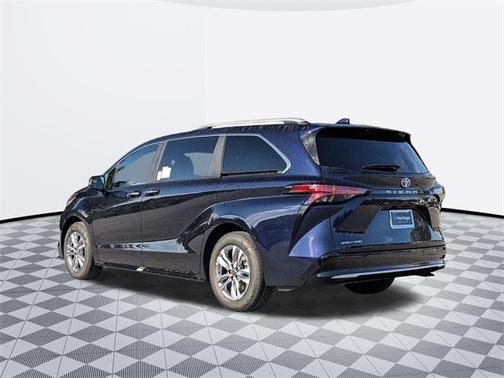 2025 Toyota Sienna Limited 7-Passenger