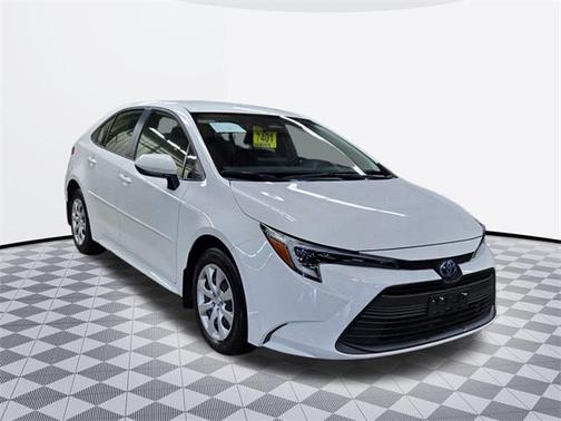 2024 Toyota Corolla Hybrid LE
